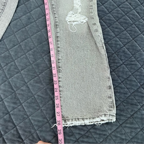 Good American Jeans Women’s 2 26 Straight Distressed Gray Good Boy Washed Z - Picture 8 of 9